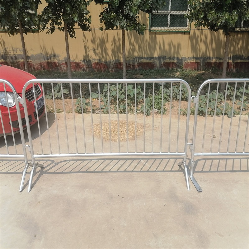 crowd control barriers rental