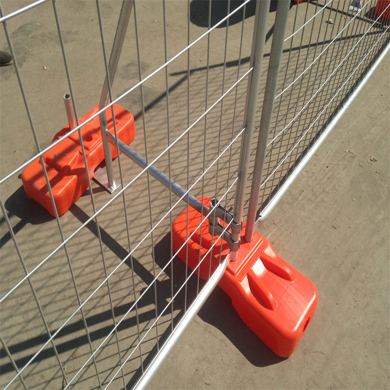 temporary fencing installation