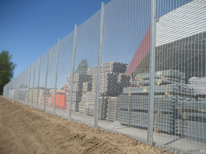 358 mesh fence 1