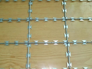 Welded Razor Mesh Fence Panels 1.2m x 2.5m mesh 75mm x 150mm blade length 60mm 2