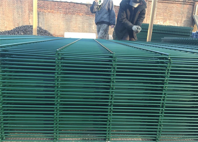 868 twin wire mesh fencing 