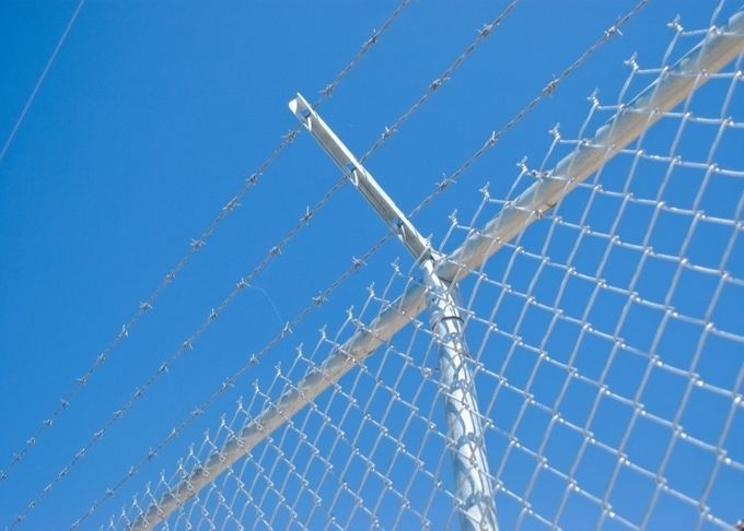 11ga 1.8m Tall Galvanized Steel Chain Link Fencing For Security 0