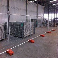 Galvanised temporary fencing