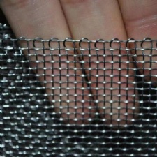 Stainless steel crimped wire mesh